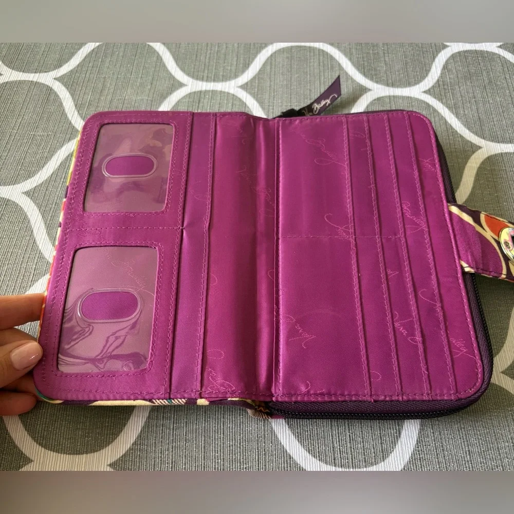 Vera Bradley Large Multicolor Quilted Plum
Purple Turn Key Billfold Wallet - Picture 2 of 6